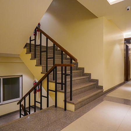 Hotel El Magnifico Surat Ngoại thất bức ảnh