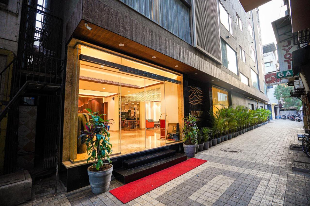 Hotel El Magnifico Surat Ngoại thất bức ảnh